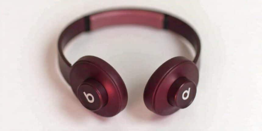 A Pair of Apples Unreleased Power beats Pro 2